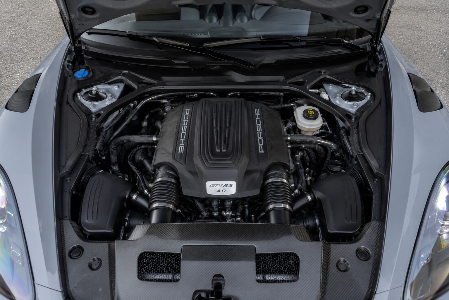 Porsche 718 GT4 RS 4.0L flat-six engine bay